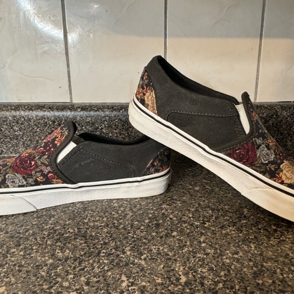 Rare Vans SAMPLE Exclusive Antique Tapestry Flowers Design Slip On Size Women 7 - Picture 8 of 12
